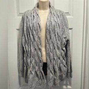 St. John Yellow Label Wool Blend
Knit Gray Metallic Open Cardigan-
L-EUC